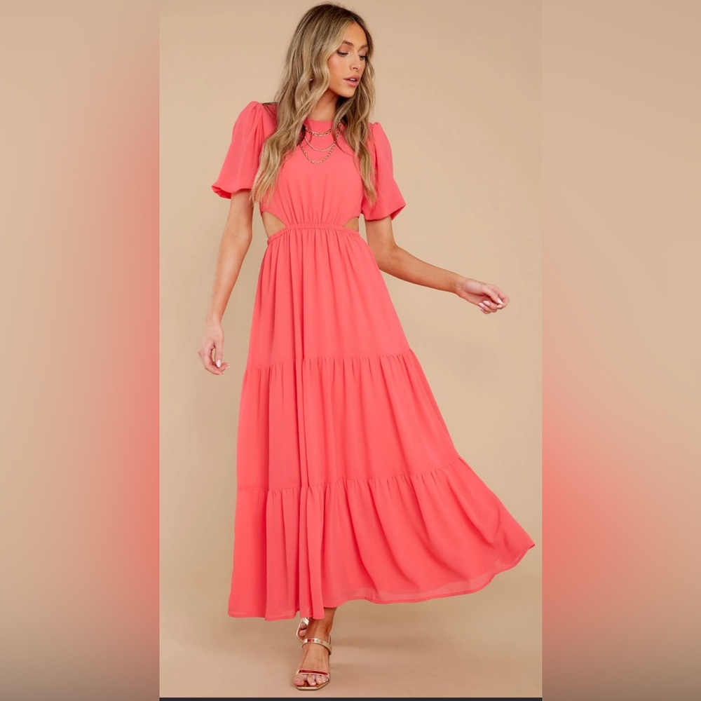 Color Maxi-Dress w/ Cutout (S)